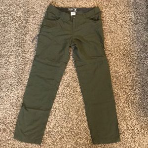Mountain Hardwear Hiking Pants, size 8 ⛰